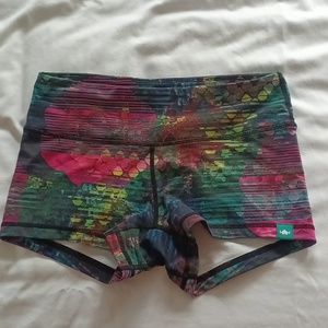 Weightlifting shorts